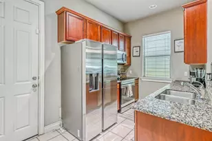 9113 Creekstone Lake Dr, Houston, TX 77054 - Photo 12