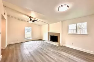 13754 Shirebrook Dr, Sugar Land, TX 77498 - Photo 2