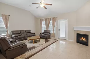 2704 Baywater Creek Ln, Pearland, TX 77089 - Photo 12