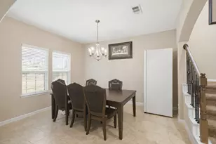 2704 Baywater Creek Ln, Pearland, TX 77089 - Photo 4