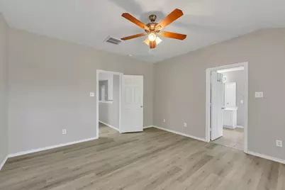 163 N Burberry Park Circle, The Woodlands, TX 77382 - Photo 16