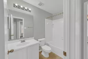 163 N Burberry Park Cir, The Woodlands, TX 77382 - Photo 20