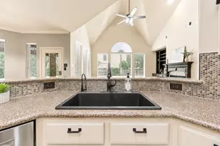 22331 Maybrook Park Cir, Katy, TX 77450 - Photo 14