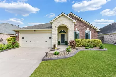 4505 Brazos Bend Drive, Pearland, TX 77584 - Photo 2