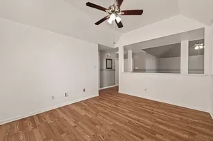 16315 April Ridge Dr, Houston, TX 77083 - Photo 32