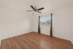 16315 April Ridge Dr, Houston, TX 77083 - Photo 24