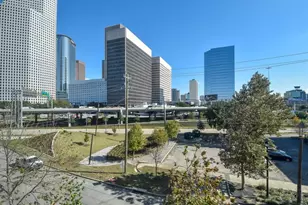 300 St Joseph Pkwy, Houston, TX 77002 - Photo 32