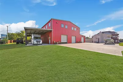 211 1/2 Avenue A, Dickinson, TX 77539 - Photo 14