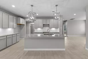 96 Shining Pt Dr, Waller, TX 77484 - Photo 2