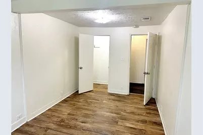 1005 Avenue E 1/2, Alvin, TX 77511 - Photo 22