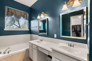 419 Brooks St, Sugar Land, TX 77478 - Photo 10