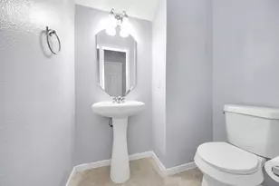 9002 Sundown Dr, Pearland, TX 77584 - Photo 10