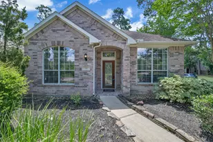 117 E Montfair Blvd, The Woodlands, TX 77382 - Photo 2