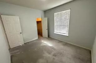 20826 Divellec Ln, Spring, TX 77388 - Photo 10