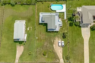 3915 1st St, Galveston, TX 77554 - Photo 26