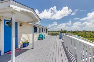 3915 1st St, Galveston, TX 77554 - Photo 6
