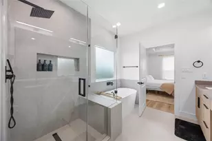 8102 Cannon St, Houston, TX 77051 - Photo 16