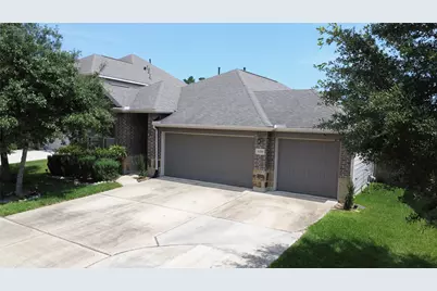 8338 Hunters Lodge Lane, Baytown, TX 77521 - Photo 2