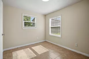 319 S 6th St, La Porte, TX 77571 - Photo 22