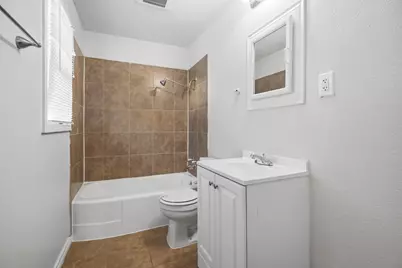 319 S 6th Street, La Porte, TX 77571 - Photo 6