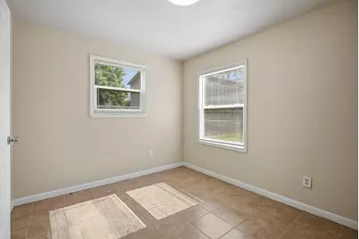 319 S 6th Street, La Porte, TX 77571 - Photo 22