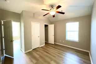 7823 Parkchase Timber Ct, Houston, TX 77070 - Photo 16