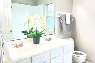 7823 Parkchase Timber Ct, Houston, TX 77070 - Photo 18