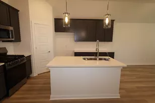 1615 Westland Ln, Rosenberg, TX 77471 - Photo 4