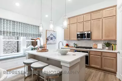 994 Newport Creek Drive, Katy, TX 77493 - Photo 6