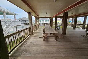 833 Kahla Dr, Crystal Beach, TX 77650 - Photo 38