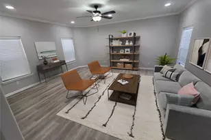 4323 Marina St, Houston, TX 77007 - Photo 2