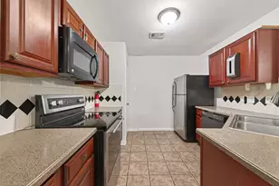 8427 Brickhaven Ln, Houston, TX 77083 - Photo 18