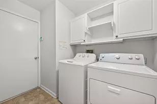 8427 Brickhaven Ln, Houston, TX 77083 - Photo 22