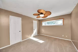 722 Chevy Chase Cir, Sugar Land, TX 77478 - Photo 20