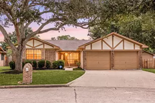 2019 Franklin Cir, Rosenberg, TX 77471 - Photo 18