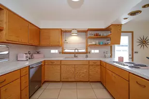 8210 Dover St, Houston, TX 77061 - Photo 20