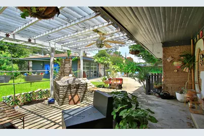 8210 Dover Street, Houston, TX 77061 - Photo 38