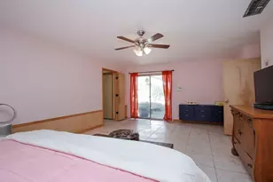 8210 Dover St, Houston, TX 77061 - Photo 32