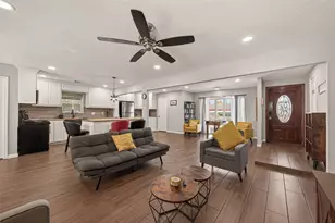 8307 Carvel Ln, Houston, TX 77036 - Photo 20