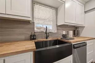 8307 Carvel Ln, Houston, TX 77036 - Photo 12