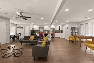 8307 Carvel Ln, Houston, TX 77036 - Photo 18