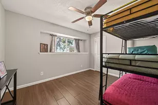 8307 Carvel Ln, Houston, TX 77036 - Photo 22