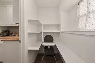 8307 Carvel Ln, Houston, TX 77036 - Photo 8