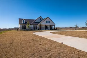 151 Seguin Dr, New Waverly, TX 77358 - Photo 2