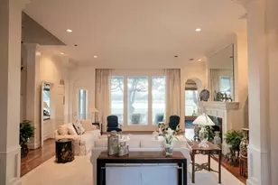 211 Laurel Springs Ct, Sugar Land, TX 77478 - Photo 16