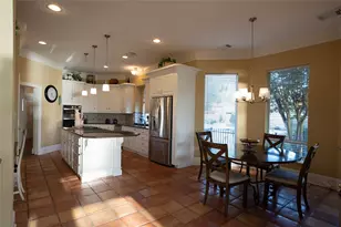 211 Laurel Springs Ct, Sugar Land, TX 77478 - Photo 18