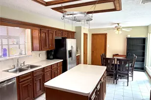 14834 Charlmont Dr, Houston, TX 77083 - Photo 8