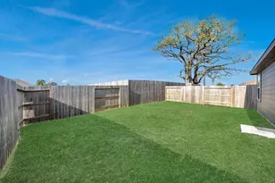 248 Hazy Pnes Ln, Willis, TX 77378 - Photo 2