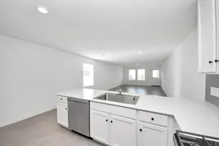 248 Hazy Pnes Ln, Willis, TX 77378 - Photo 10