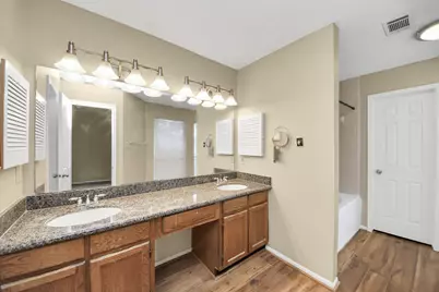 714 Country Place Drive #D, Houston, TX 77079 - Photo 20